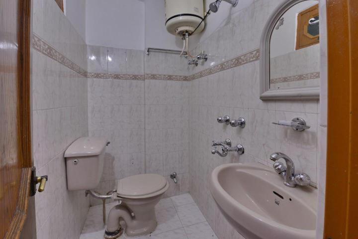 Kandāghāt Hotel Ashish Inn מראה חיצוני תמונה