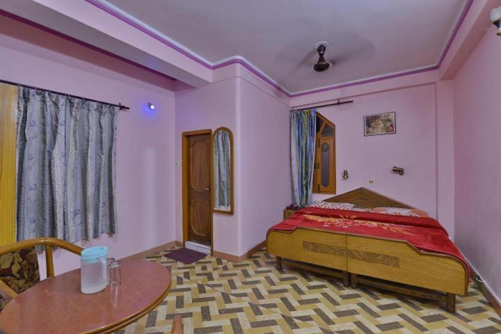 Kandāghāt Hotel Ashish Inn מראה חיצוני תמונה