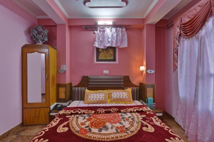 Kandāghāt Hotel Ashish Inn מראה חיצוני תמונה